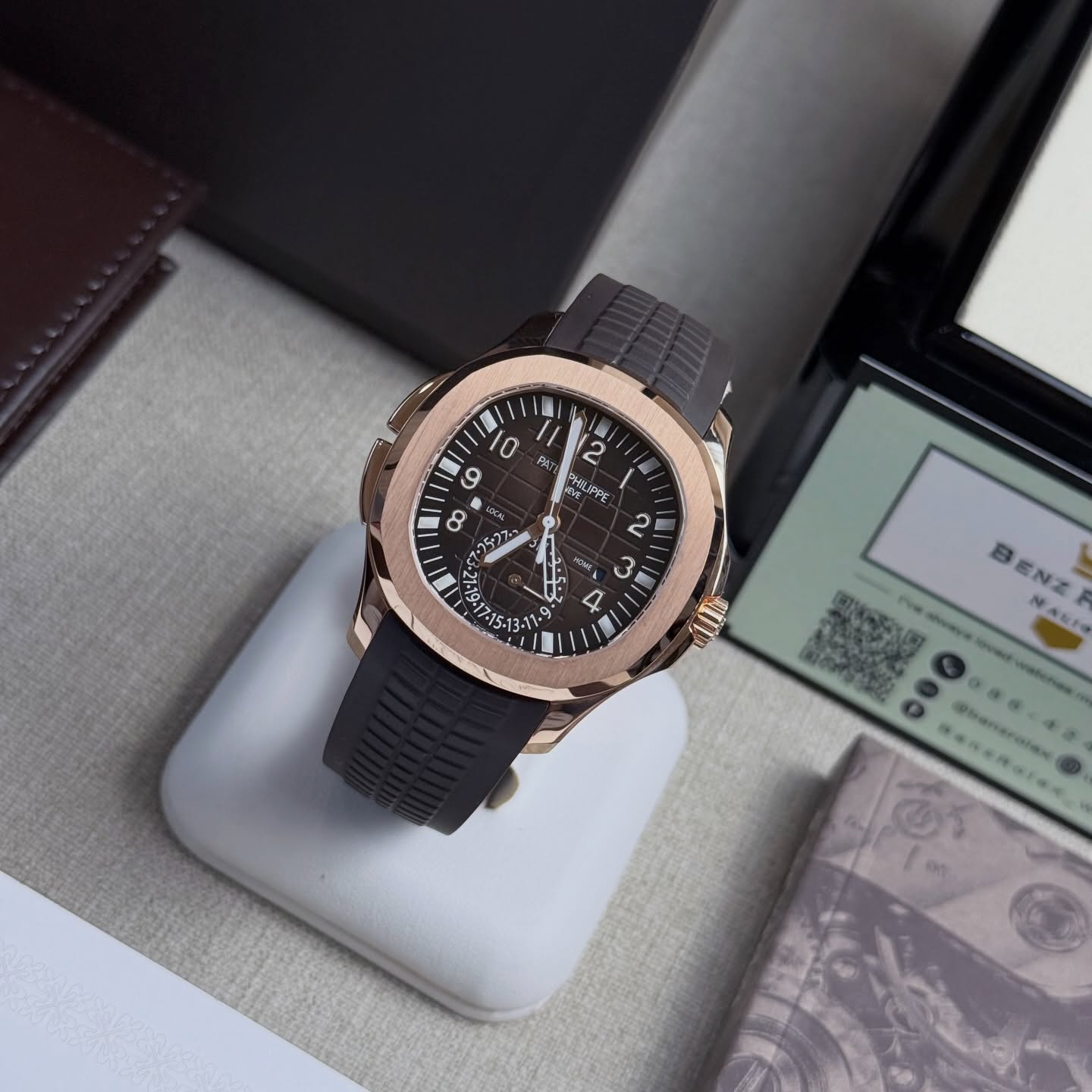 P A T E K  P H I L I P P E Aquanaut ‘Travel time’ RG (ref.5164R-001) Fullset 2021